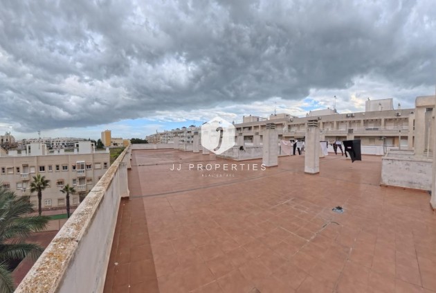 Aus zweiter Hand - Wohnung -
Torrevieja - Centro