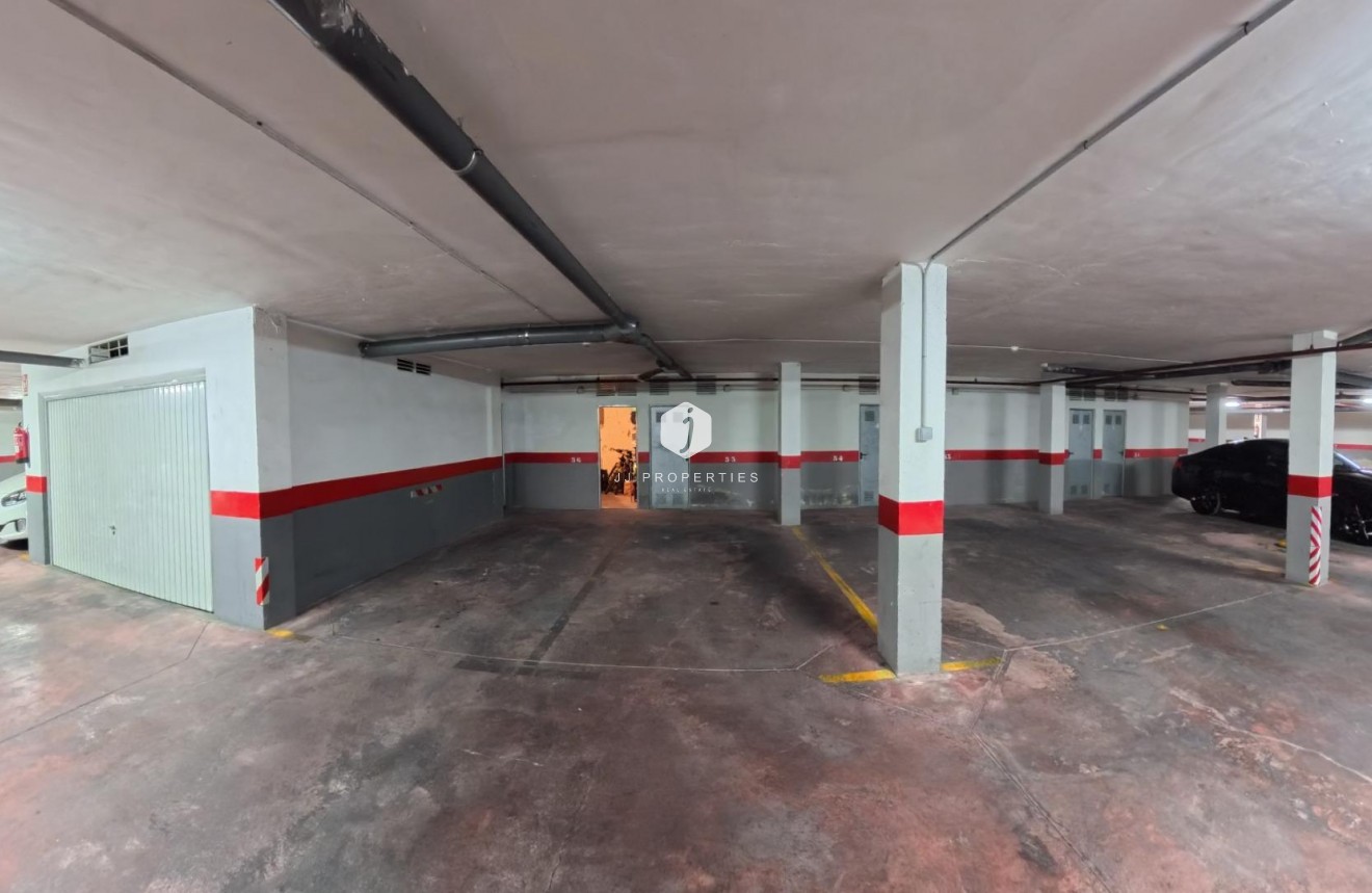 Aus zweiter Hand - Wohnung -
Torrevieja - Centro