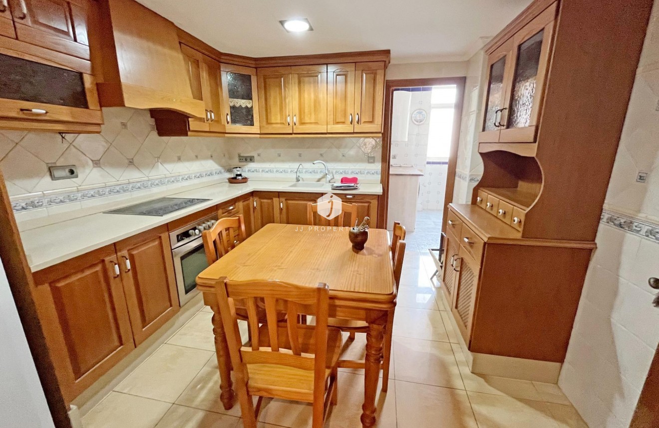 Resale - Apartment / flat -
Formentera del Segura - Palacios