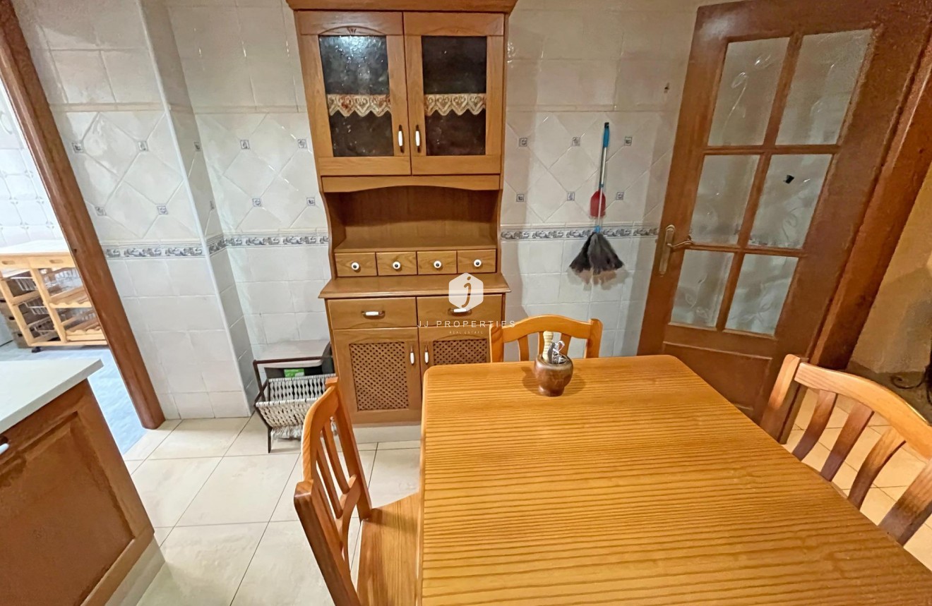 Resale - Apartment / flat -
Formentera del Segura - Palacios