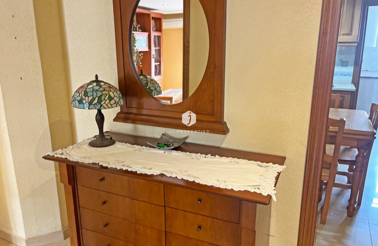 Resale - Apartment / flat -
Formentera del Segura - Palacios