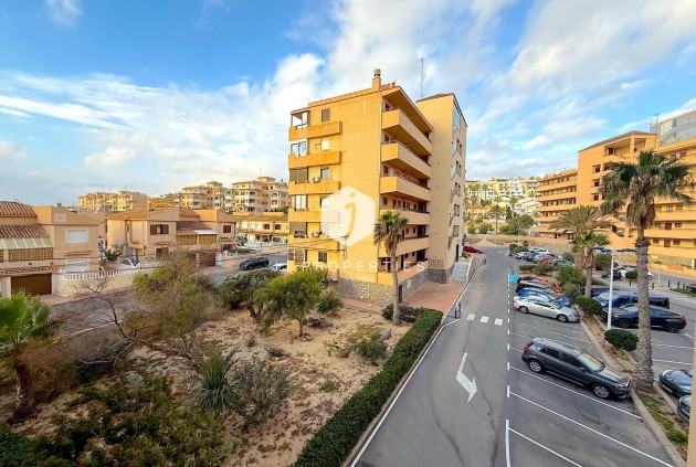 Resale - Apartment / flat -
Torrevieja - Cabo cervera