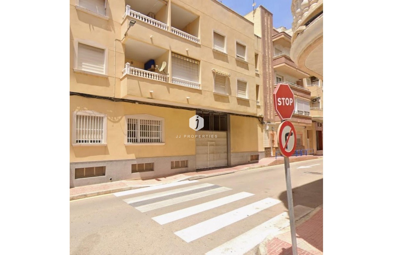 Z drugiej ręki - Mieszkanie w bloku -
Torrevieja - La Mata Pueblo