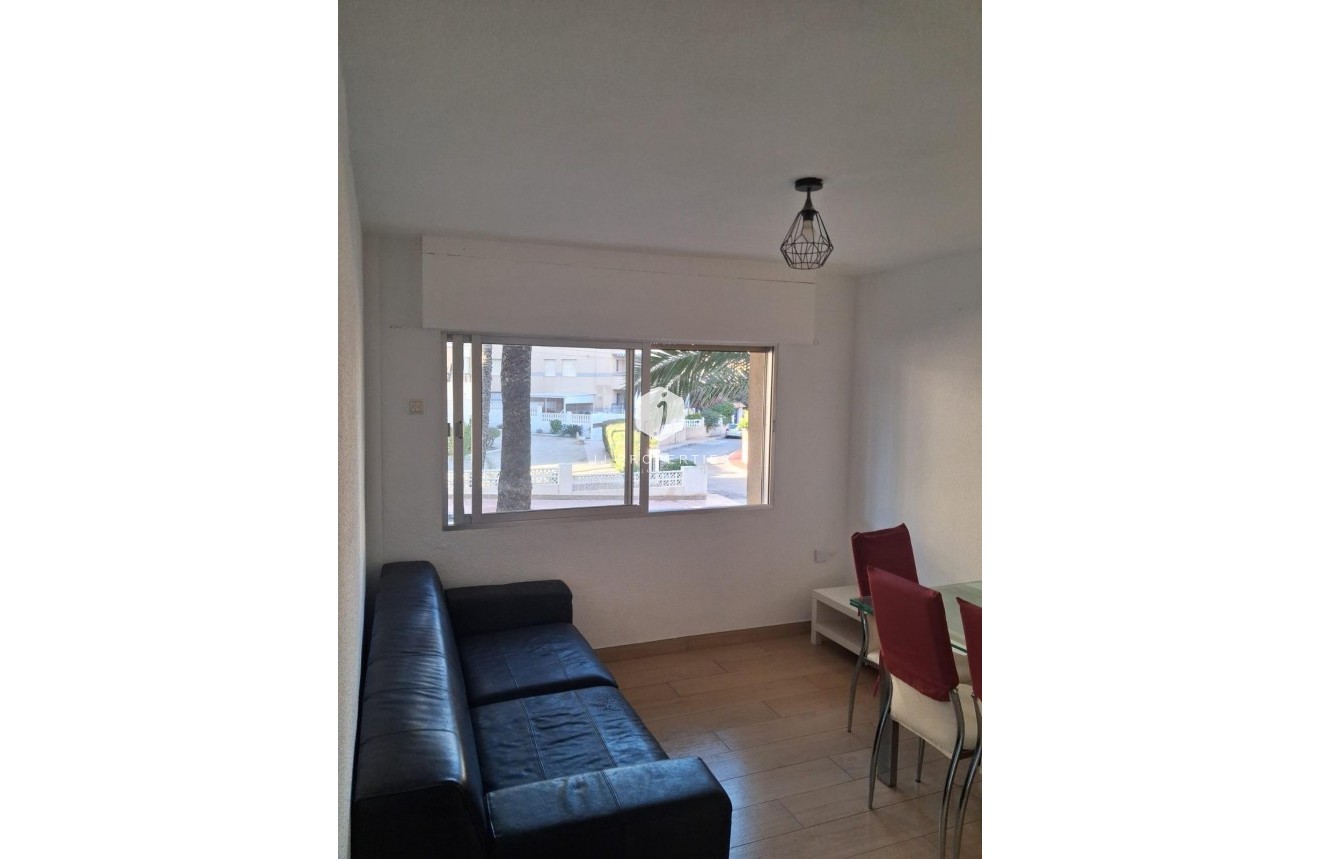 Resale - Apartment / flat -
Guardamar del Segura - Guardamar Playa