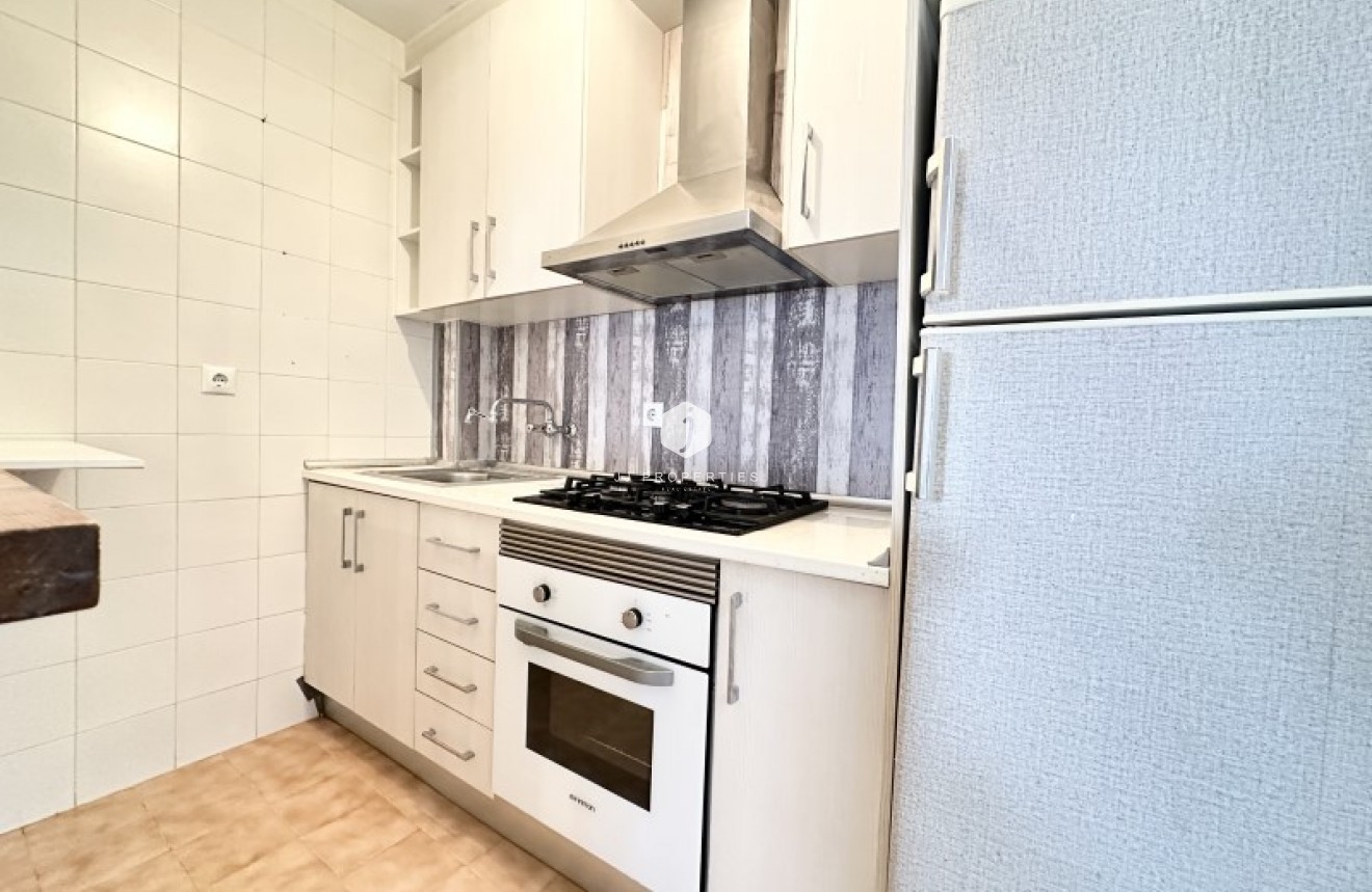 Z drugiej ręki - Szalet -
Torrevieja - Costa Blanca