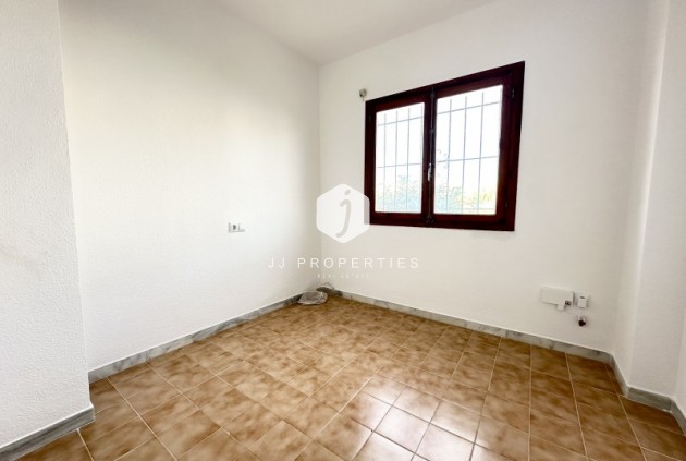 Z drugiej ręki - Szalet -
Torrevieja - Costa Blanca