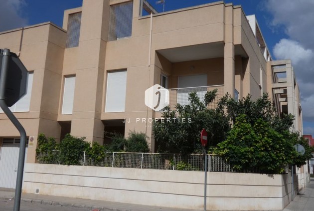 Aus zweiter Hand - Villa -
Almoradí - Inland