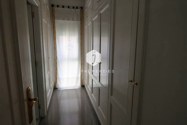 Aus zweiter Hand - Villa -
Almoradí - Inland