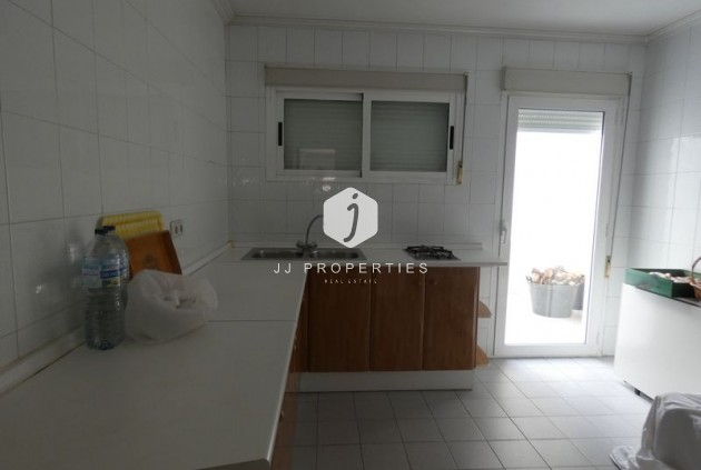 Aus zweiter Hand - Villa -
Almoradí - Inland