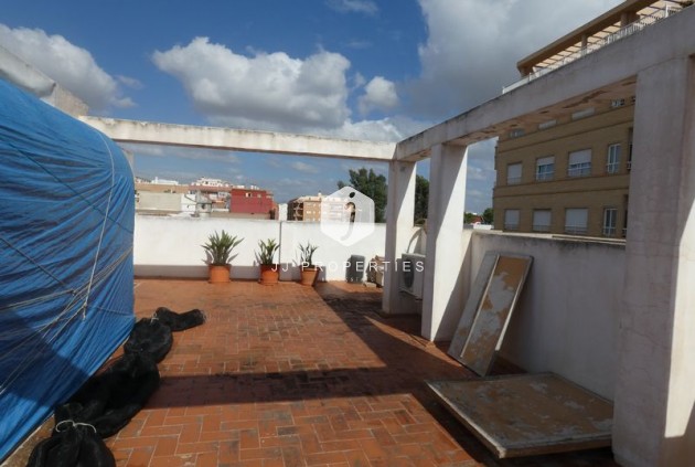 Aus zweiter Hand - Villa -
Almoradí - Inland