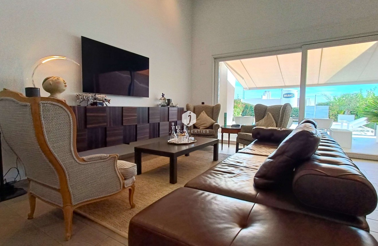 Aus zweiter Hand - Villa -
Algorfa - Inland