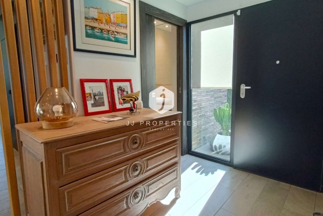 Aus zweiter Hand - Villa -
Algorfa - Inland