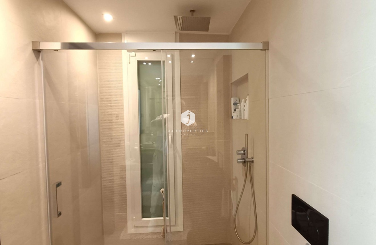 Aus zweiter Hand - Villa -
Algorfa - Inland