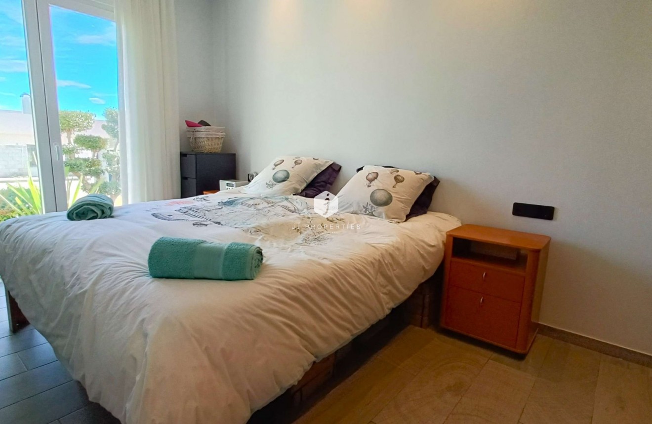 Aus zweiter Hand - Villa -
Algorfa - Inland