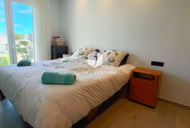 Aus zweiter Hand - Villa -
Algorfa - Inland