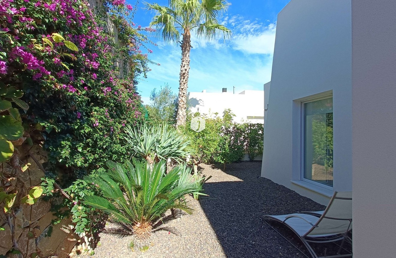 Aus zweiter Hand - Villa -
Algorfa - Inland