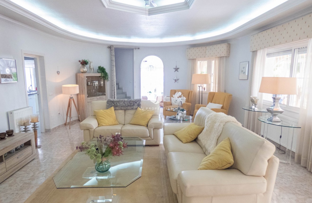 Resale - Villa -
Ciudad Quesada - Costa Blanca