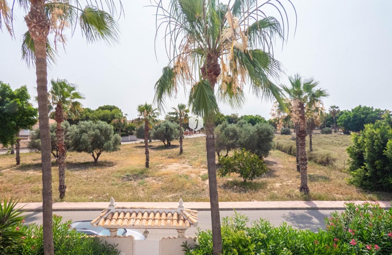 Resale - Villa -
Ciudad Quesada - Costa Blanca