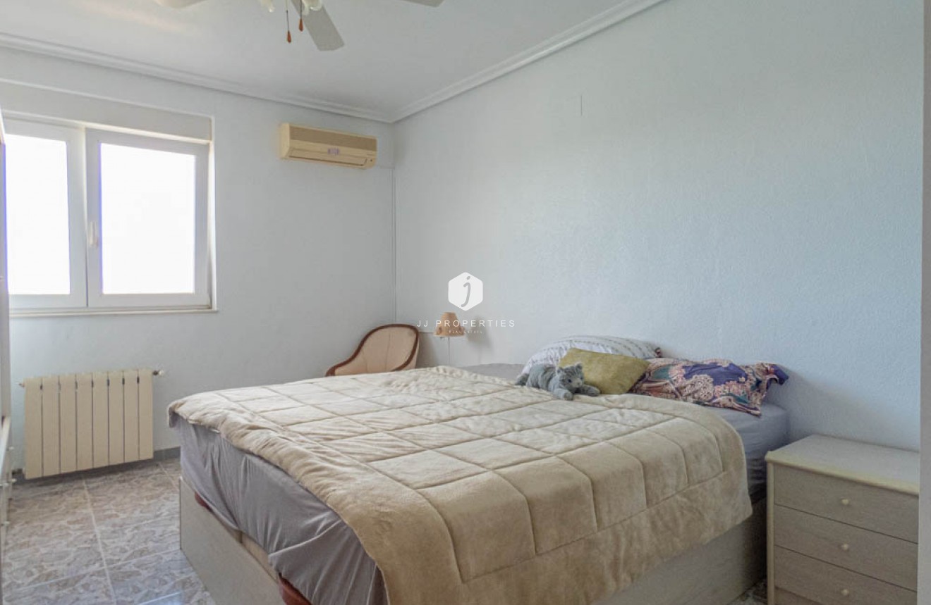 Resale - Villa -
San Miguel de Salinas - Inland