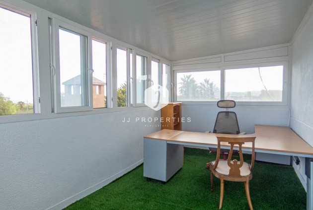 Resale - Villa -
San Miguel de Salinas - Inland