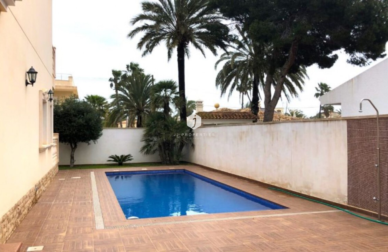 Resale - Villa -
Cabo Roig - Costa Blanca