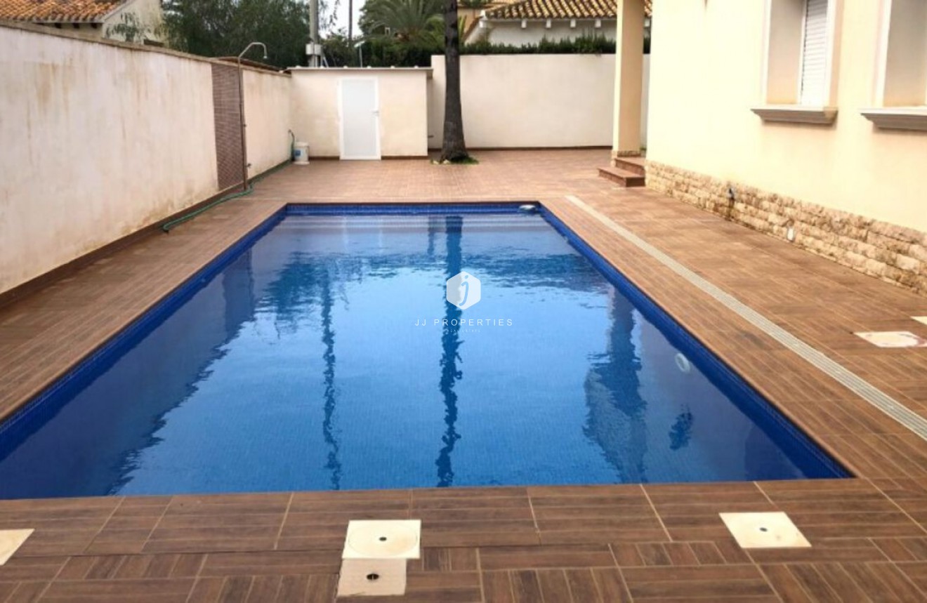 Resale - Villa -
Cabo Roig - Costa Blanca