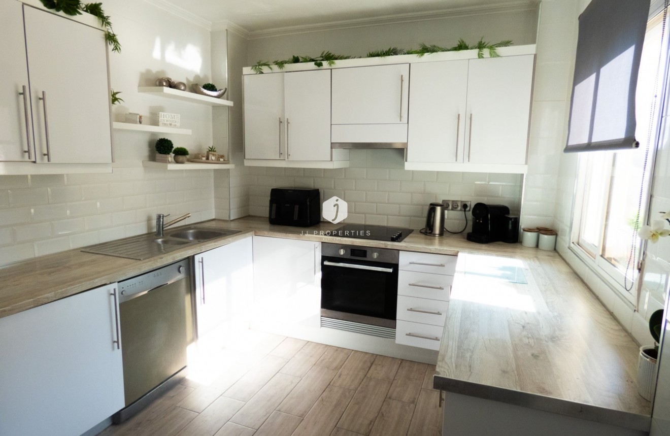 Resale - Villa -
Playa Flamenca - Costa Blanca