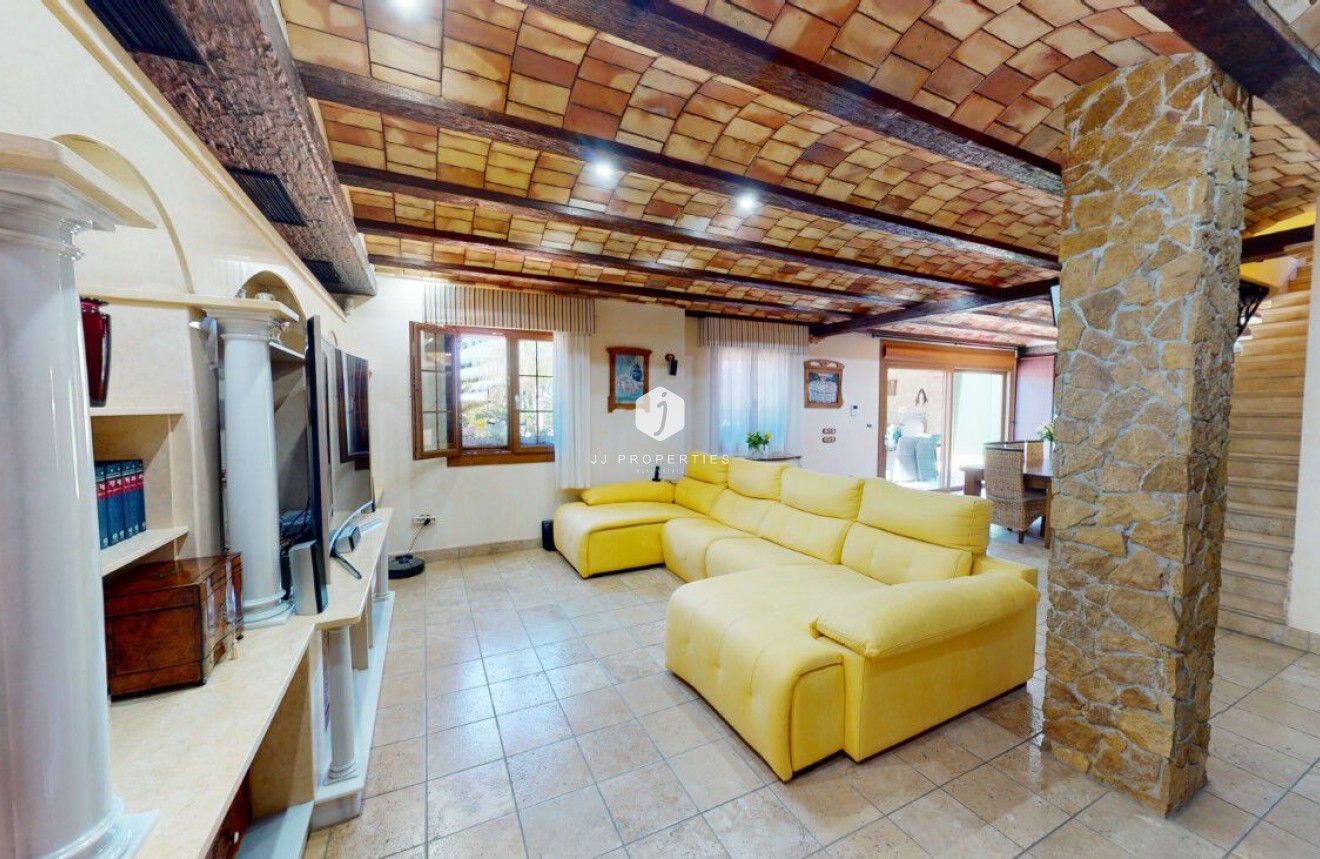 Resale - Villa -
Almoradí - Inland