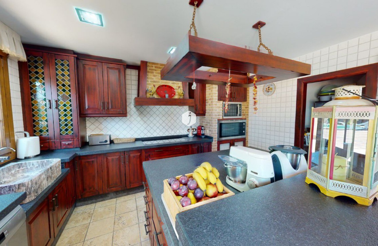 Resale - Villa -
Almoradí - Inland