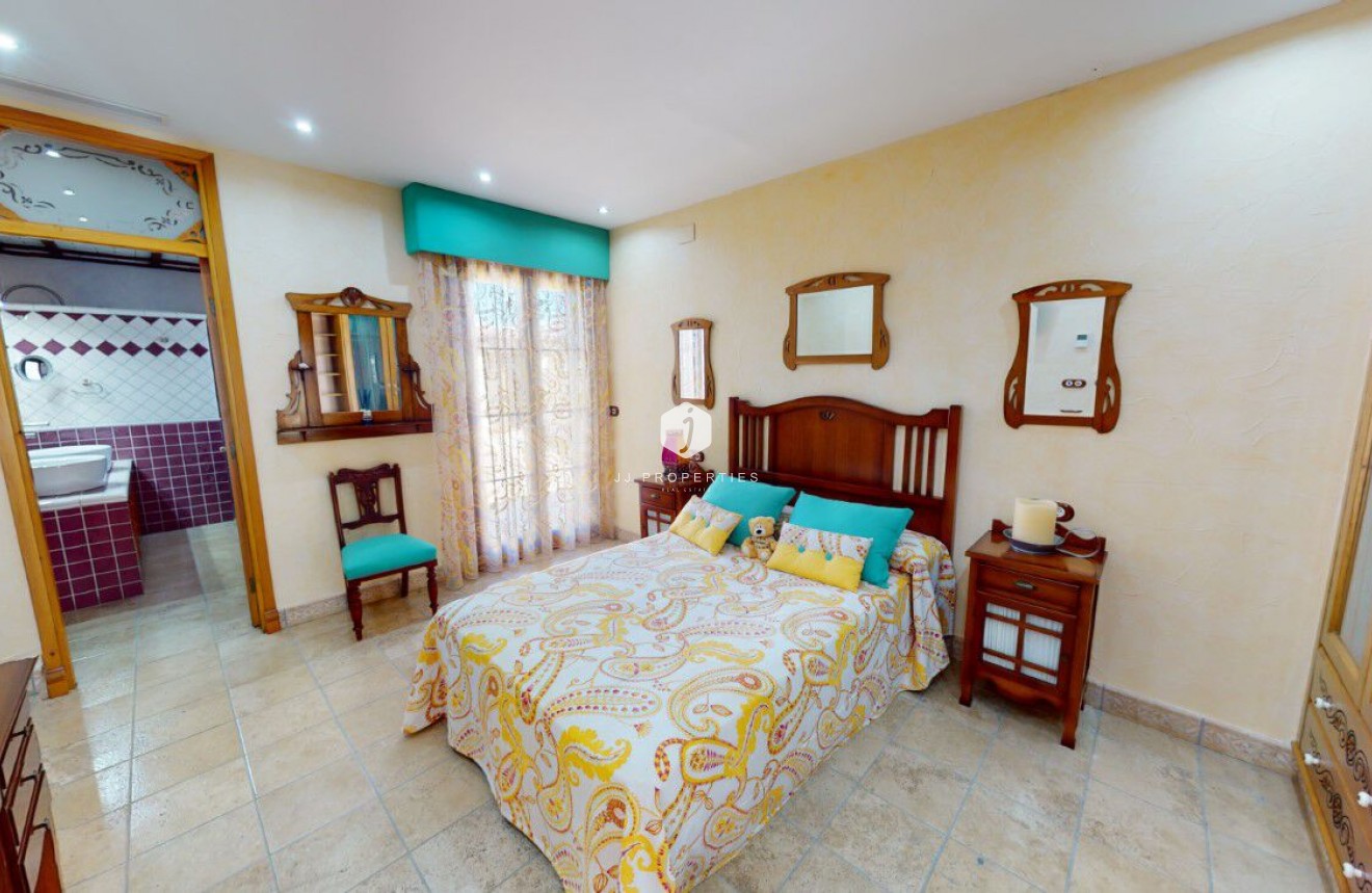 Resale - Villa -
Almoradí - Inland