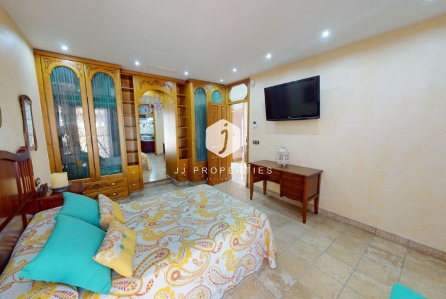 Resale - Villa -
Almoradí - Inland