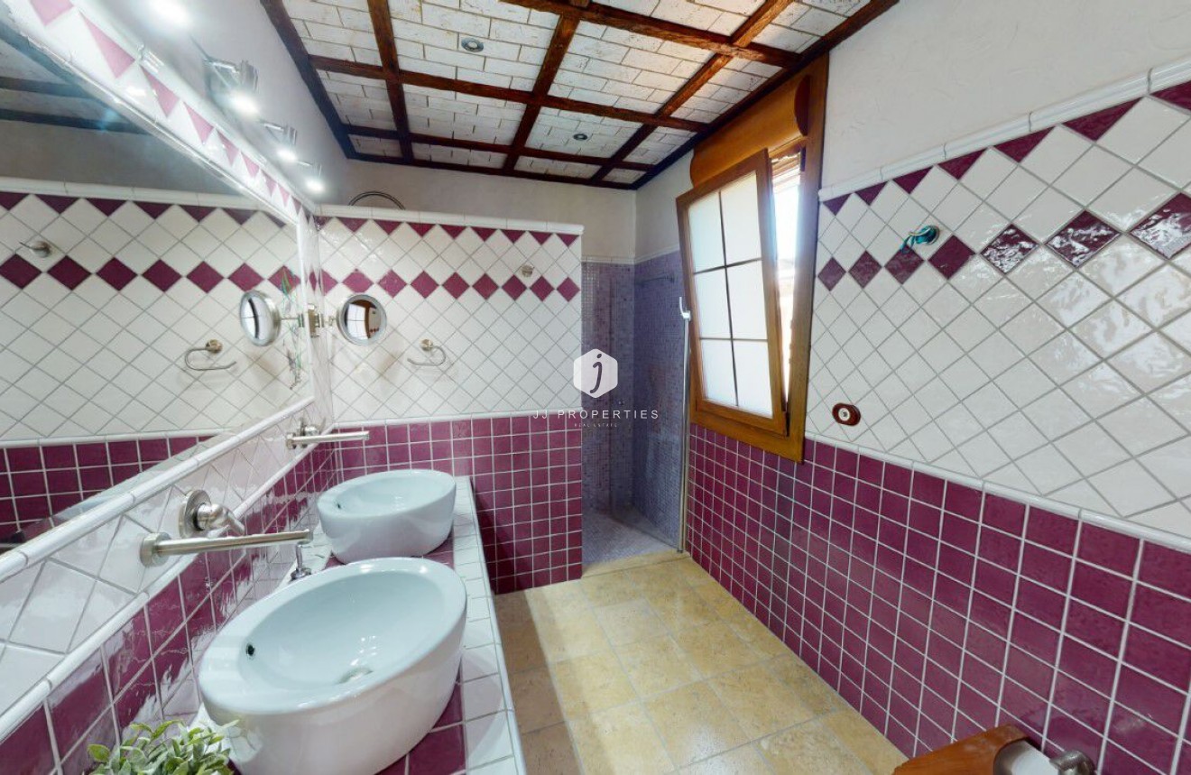 Resale - Villa -
Almoradí - Inland