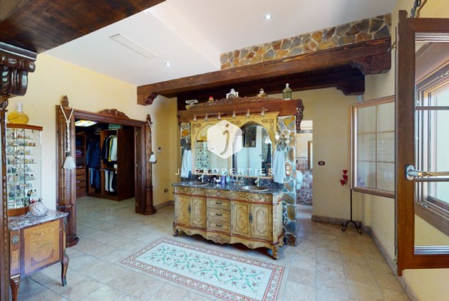 Resale - Villa -
Almoradí - Inland