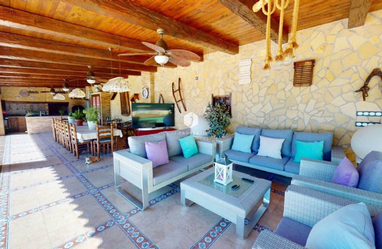 Resale - Villa -
Almoradí - Inland