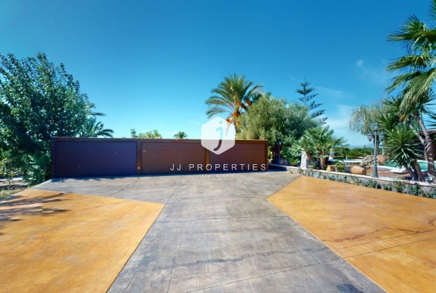 Resale - Villa -
Almoradí - Inland