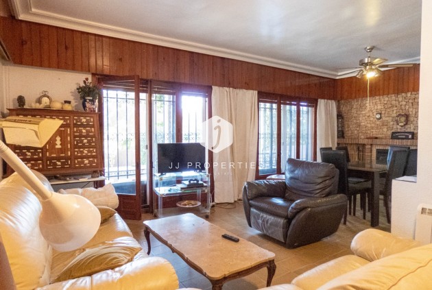 Resale - Villa -
Dehesa de Campoamor - Costa Blanca