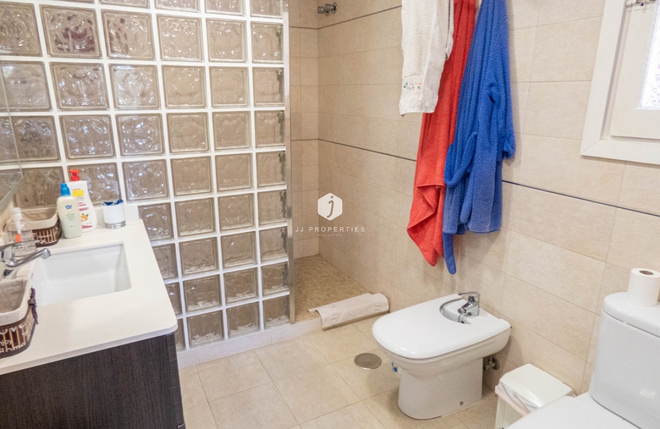 Resale - Villa -
Dehesa de Campoamor - Costa Blanca