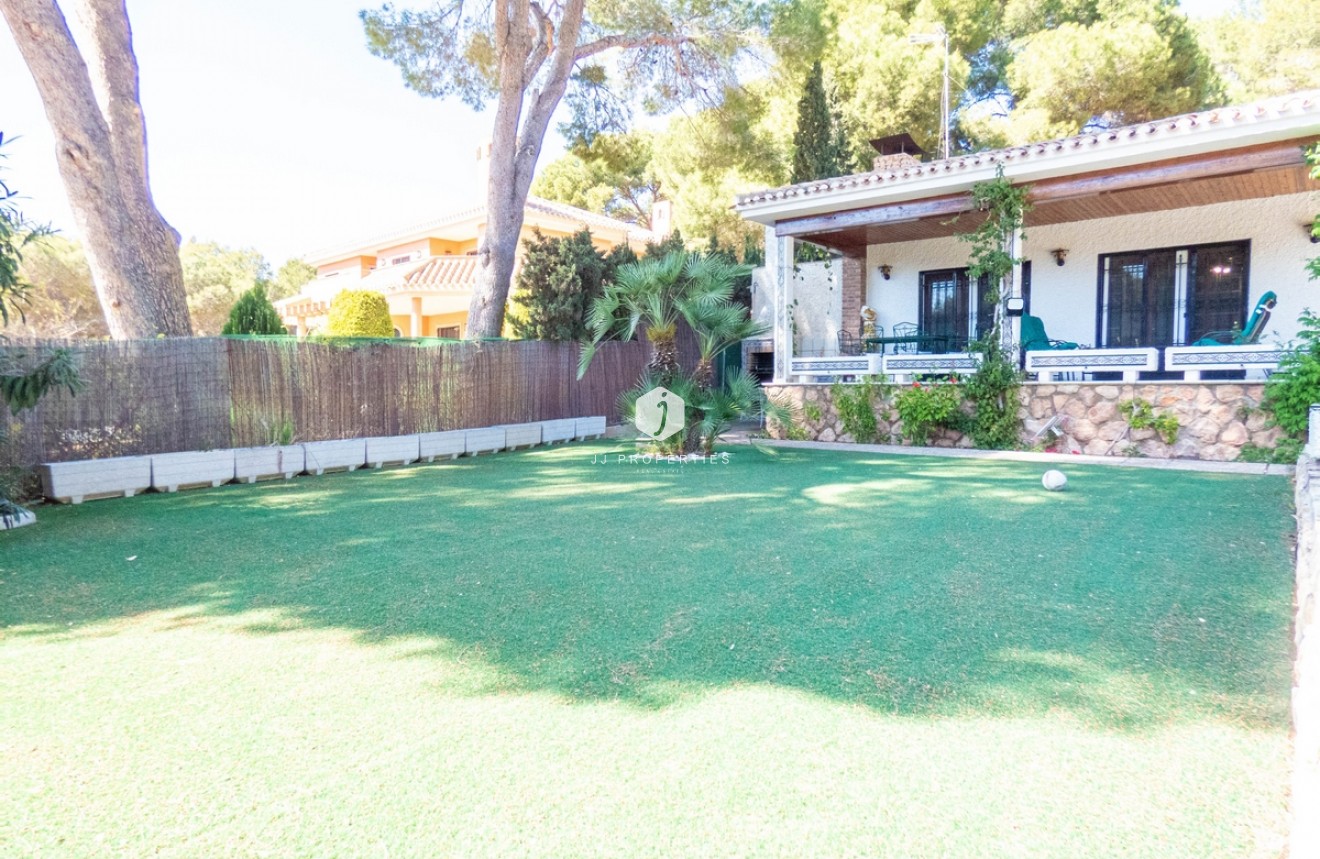 Resale - Villa -
Dehesa de Campoamor - Costa Blanca