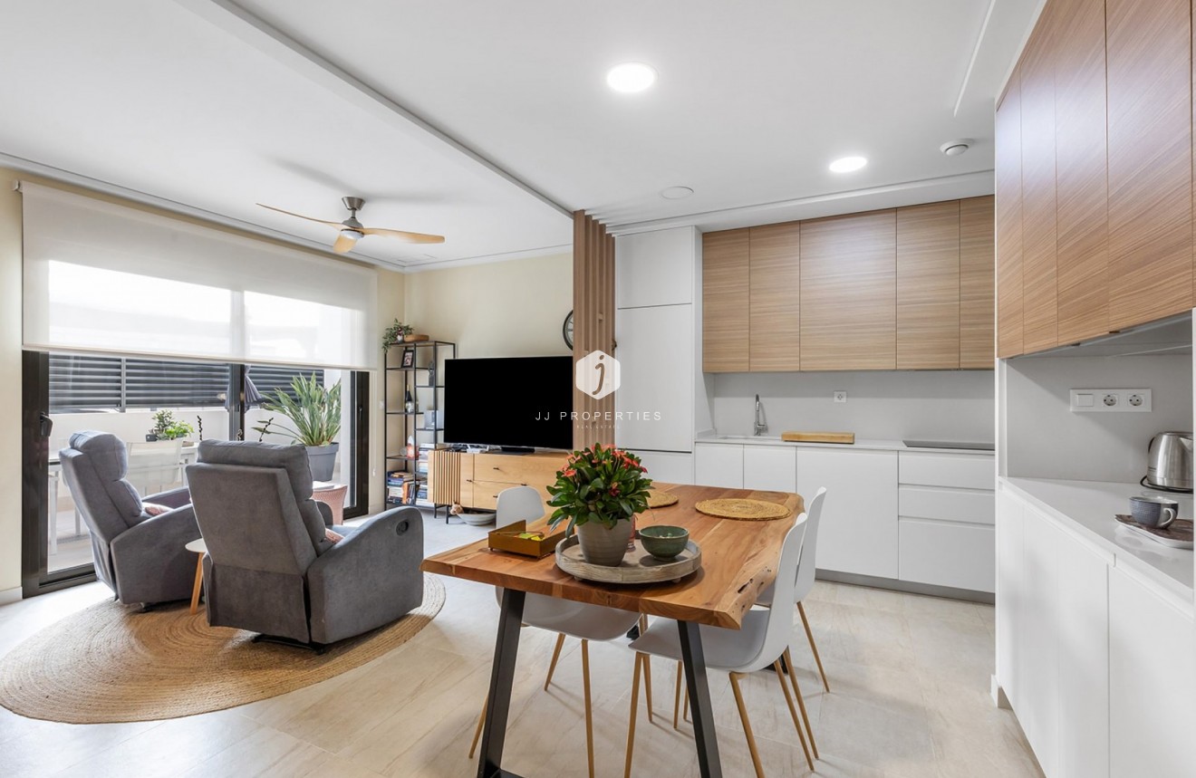 Tweedehands - Appartement / flat -
Torrevieja - Costa Blanca