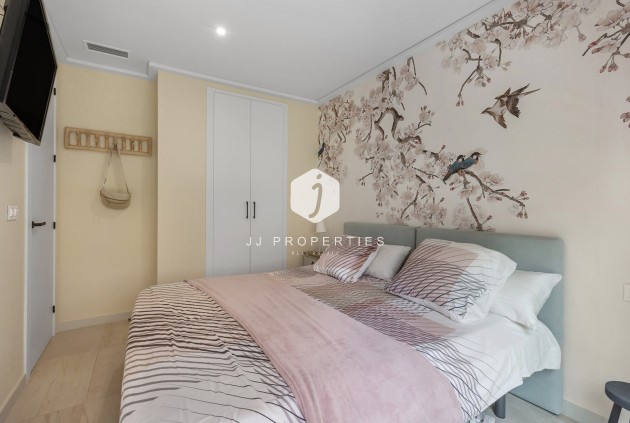 Tweedehands - Appartement / flat -
Torrevieja - Costa Blanca