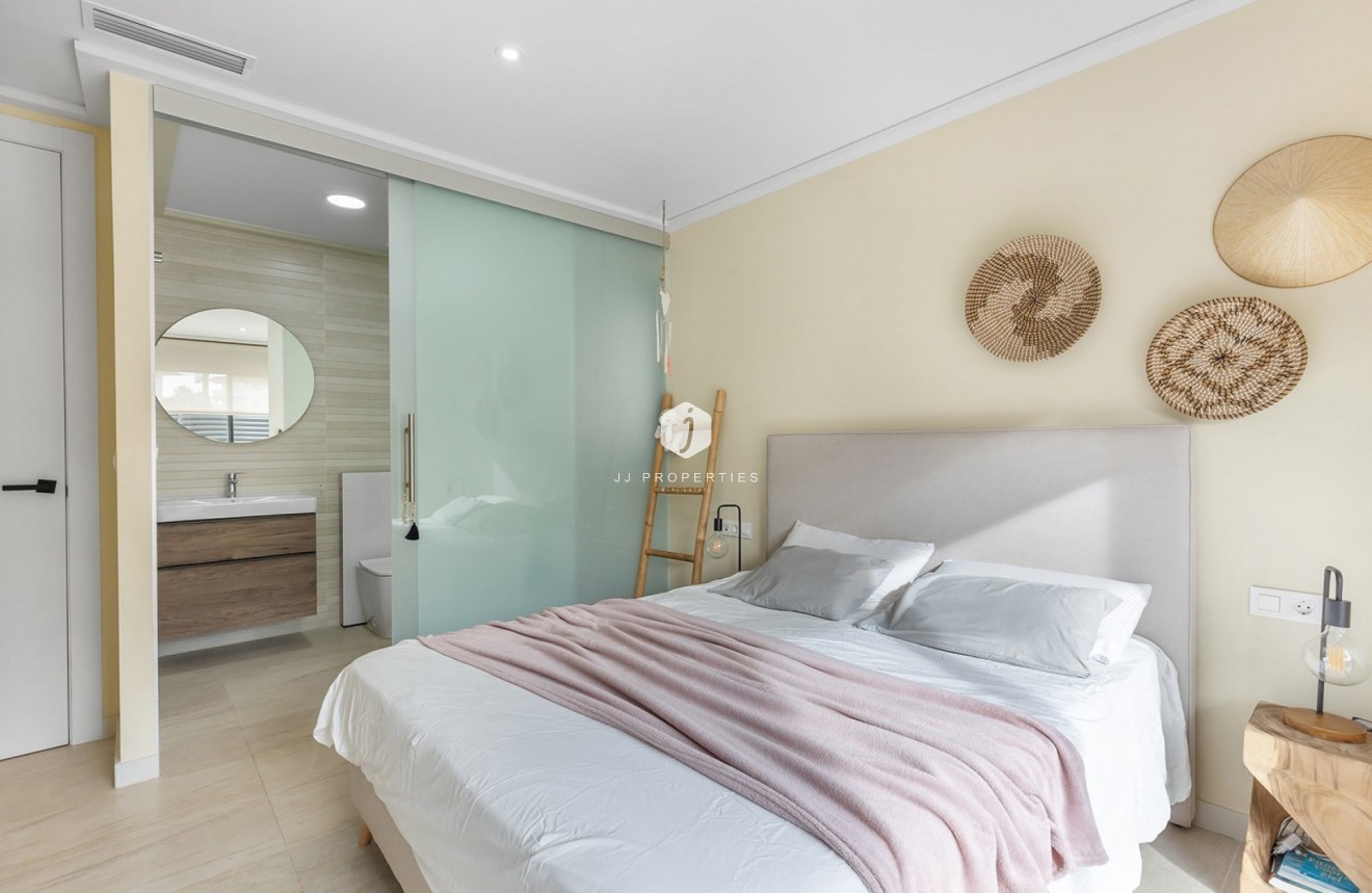 Tweedehands - Appartement / flat -
Torrevieja - Costa Blanca