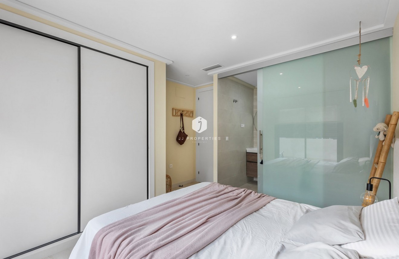 Tweedehands - Appartement / flat -
Torrevieja - Costa Blanca