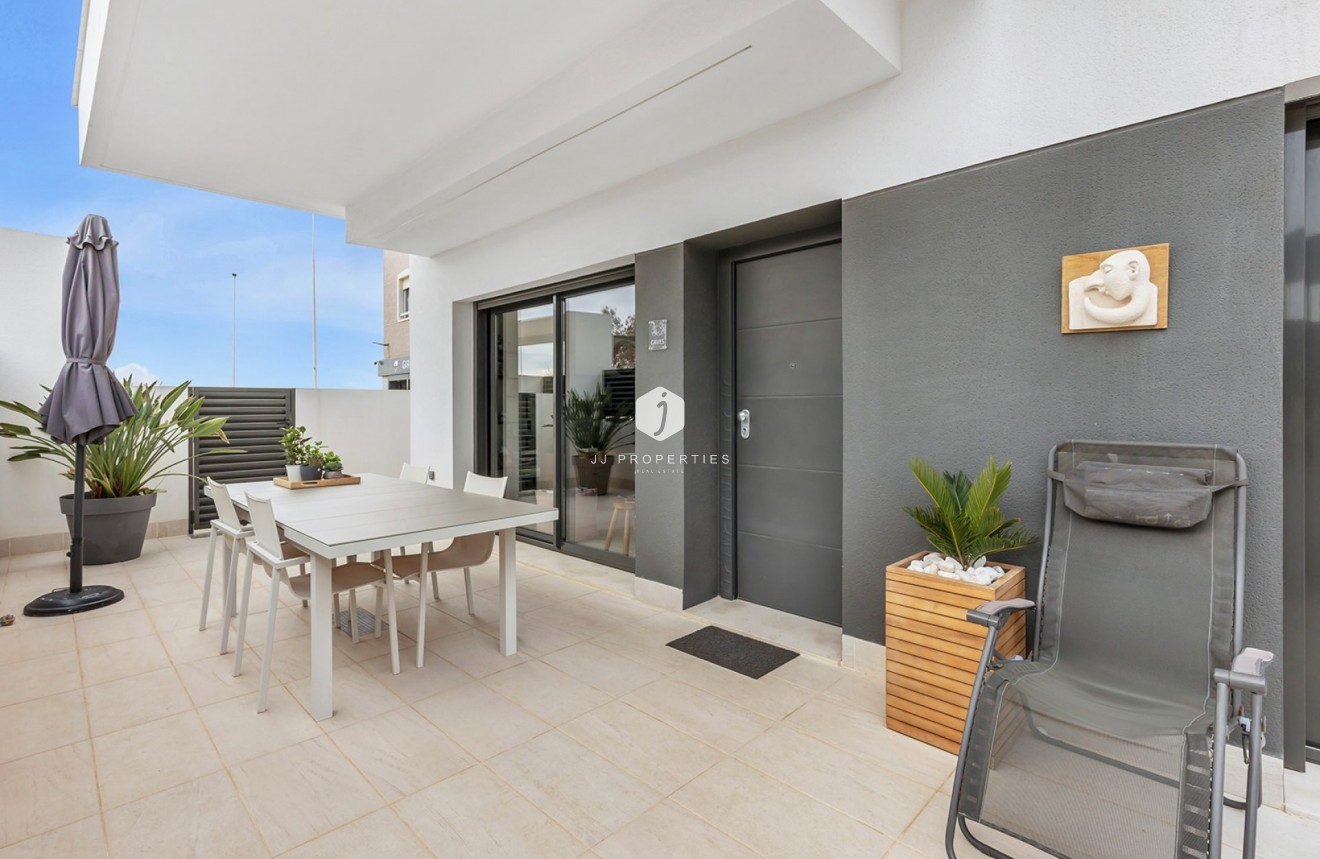 Tweedehands - Appartement / flat -
Torrevieja - Costa Blanca