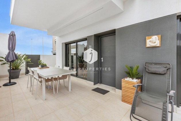 Tweedehands - Appartement / flat -
Torrevieja - Costa Blanca