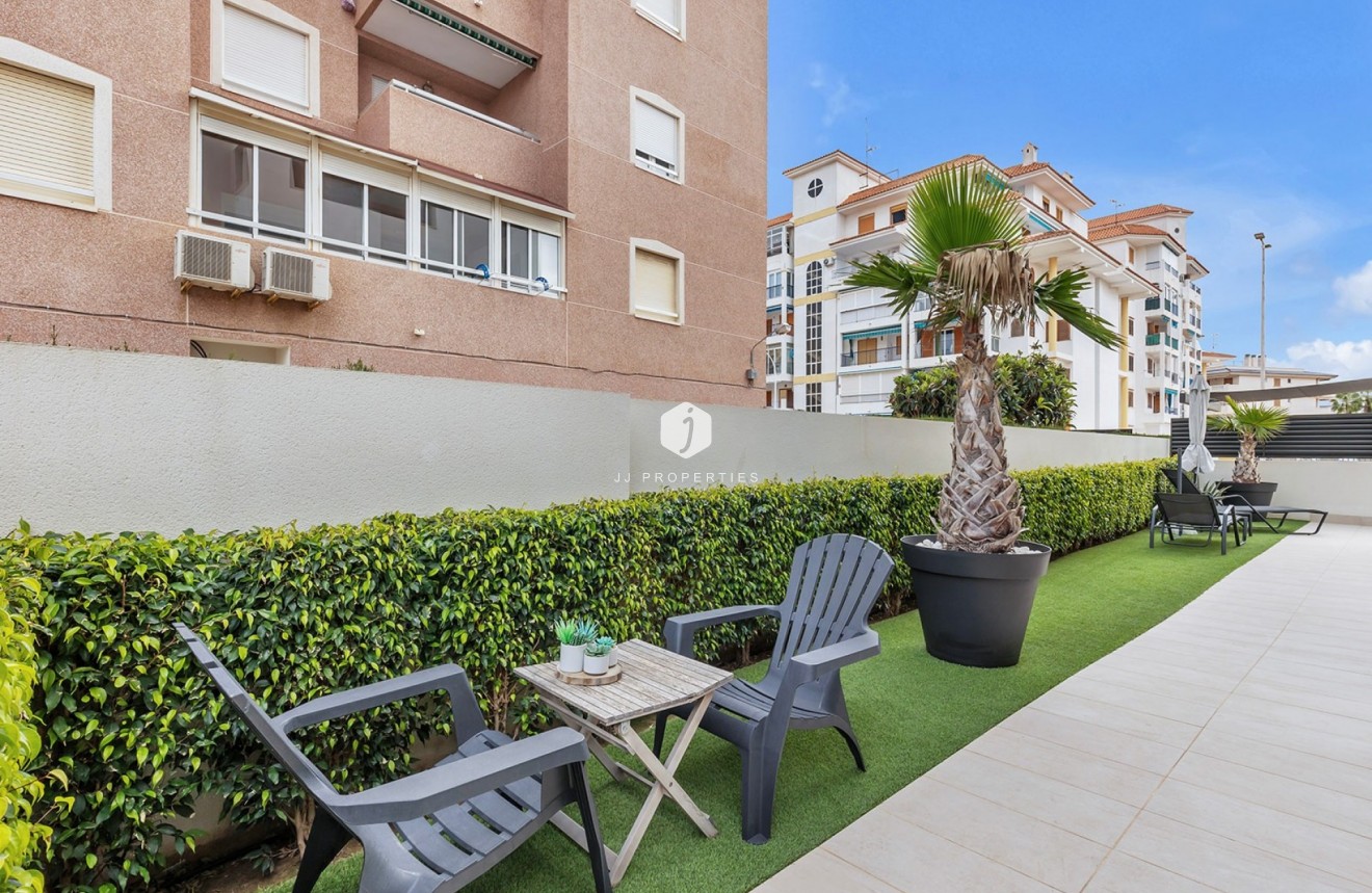 Tweedehands - Appartement / flat -
Torrevieja - Costa Blanca