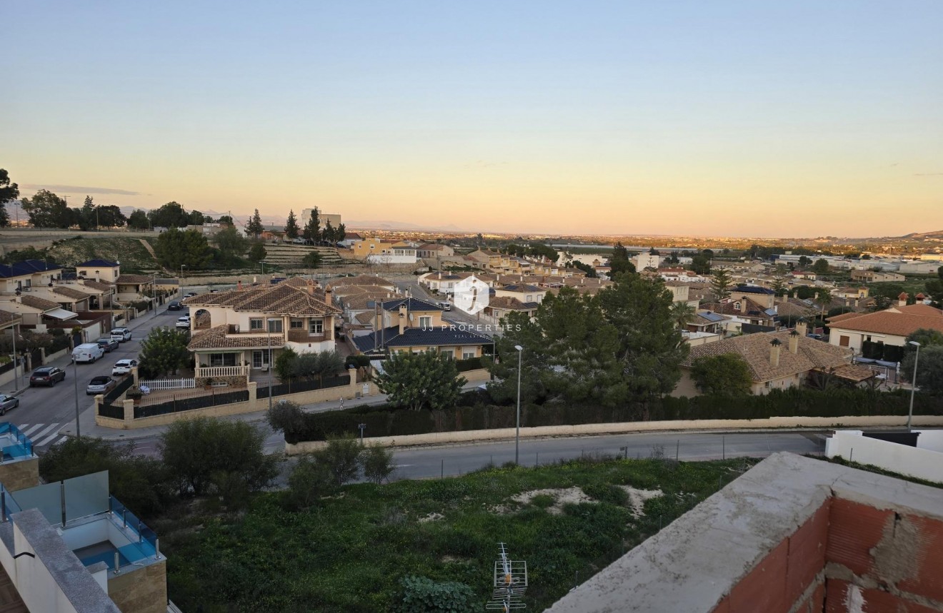 New Build - Chalet -
Bigastro - pueblo