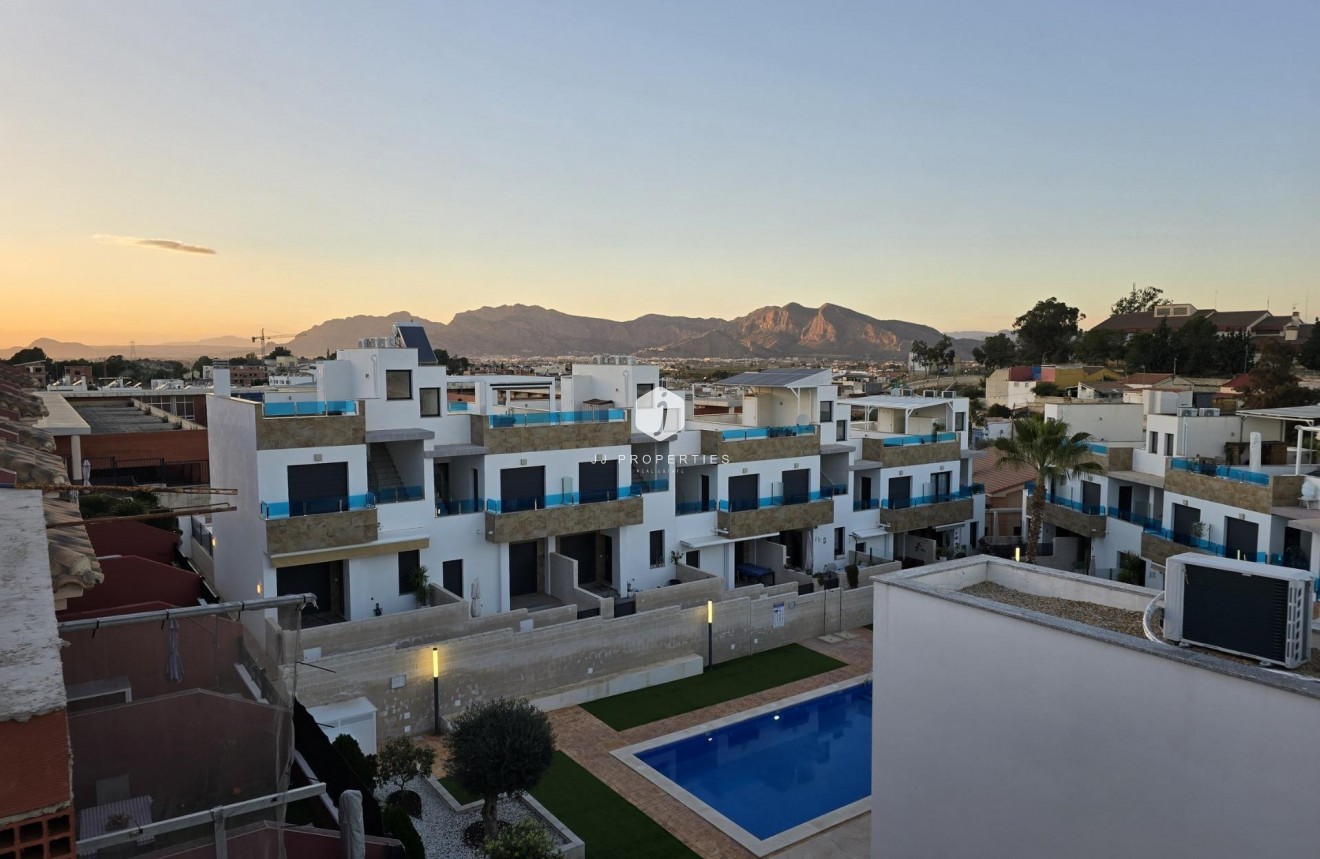 New Build - Chalet -
Bigastro - pueblo