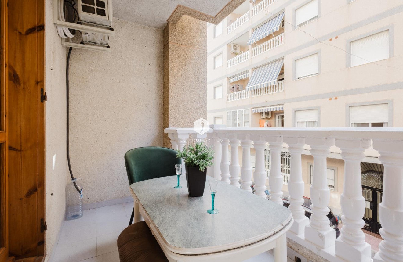 D'occasion - Appartement -
Torrevieja - Costa Blanca