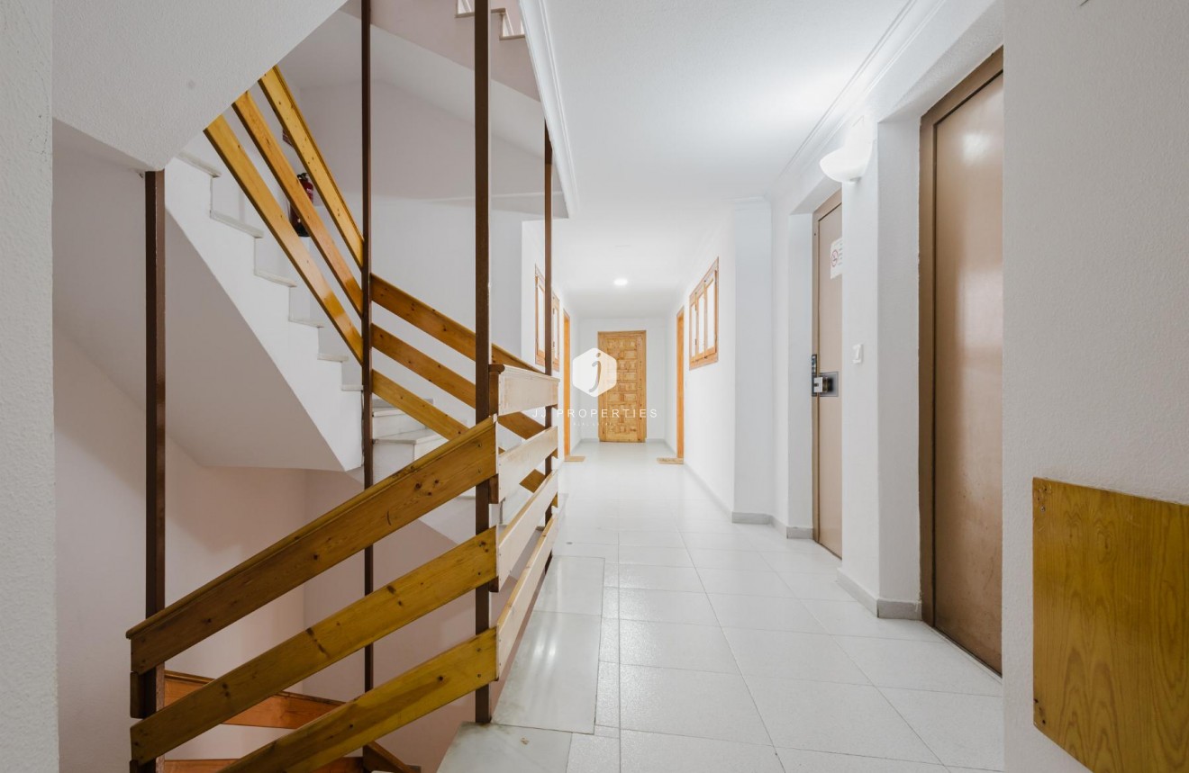 D'occasion - Appartement -
Torrevieja - Costa Blanca