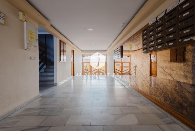 D'occasion - Appartement -
Torrevieja - Costa Blanca